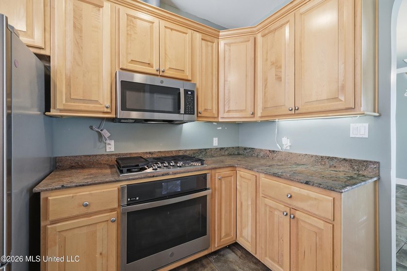 Unbeatable value in the highly sought-after Bienville Place - photo 13