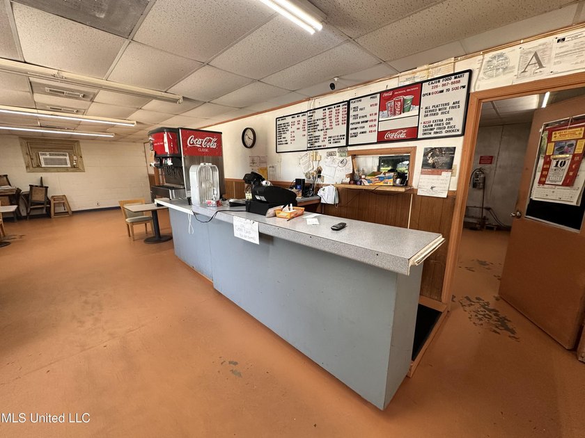 Outstanding opportunity to own a 3,362 SqFt restaurant/ - photo 11