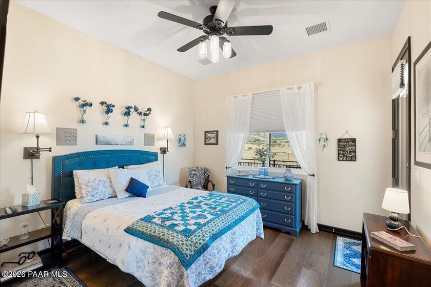 Welcome home to a place where luxury meets country. From morning - photo 32