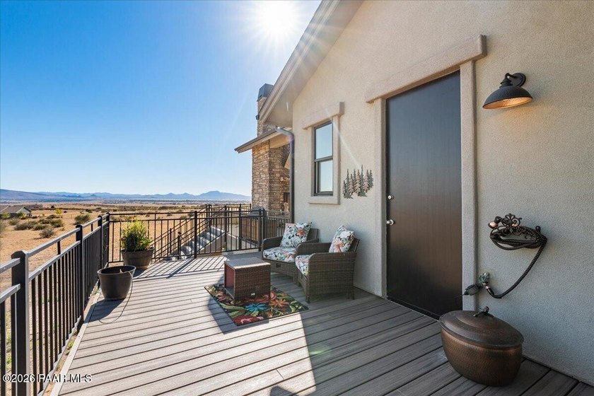 Welcome home to a place where luxury meets country. From morning - photo 50