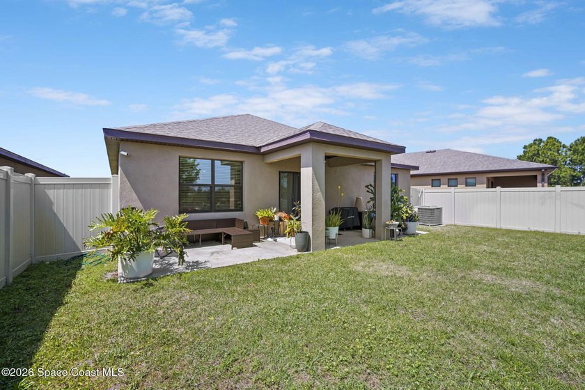 Seller is offering $5,000 towards buyers closing costs and - photo 28
