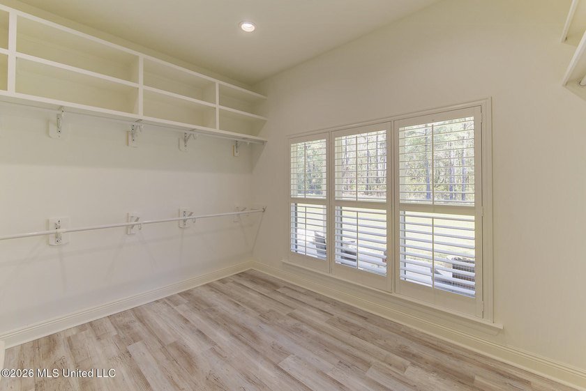 Exceptional newer construction in beautiful Glen Eagle offering - photo 42
