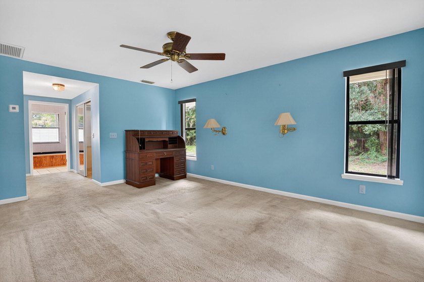 Enjoy peaceful country living in Jupiter Farms with this - photo 10