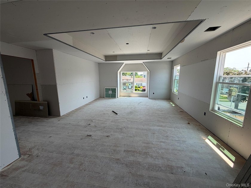 New Construction! Center Hall Colonial featuring: 5 Bedrooms, 2 - photo 6