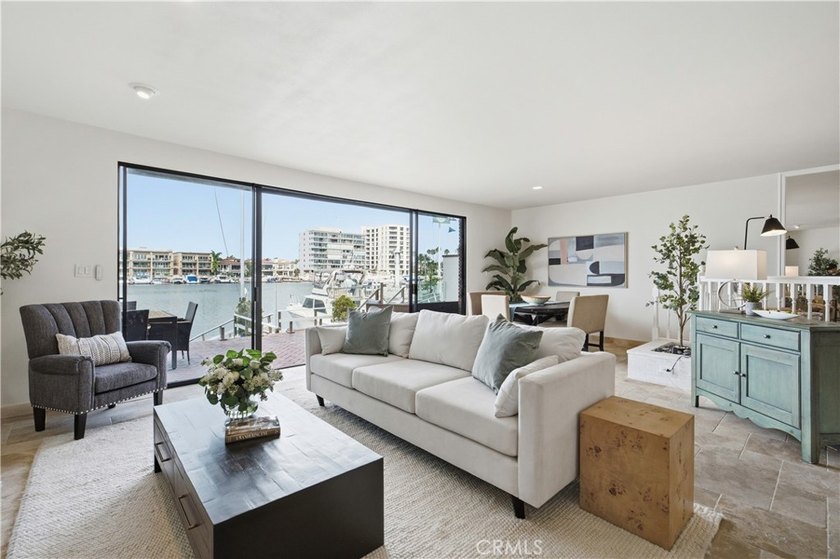 A premier Newport Harbor lifestyle awaits at 205 Via Lido Soud - photo 11