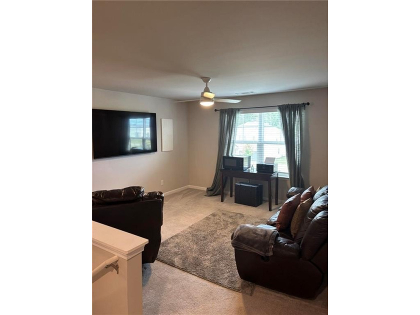Welcome home to this beautiful, maintained brick home with a - photo 25