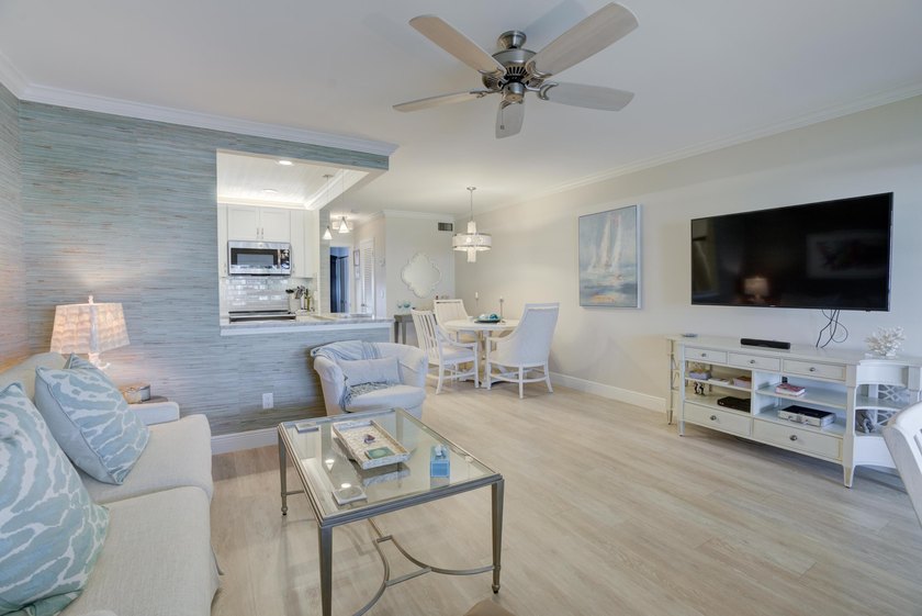 Enjoy spectacular intracoastal water views! This Beautifully - photo 15