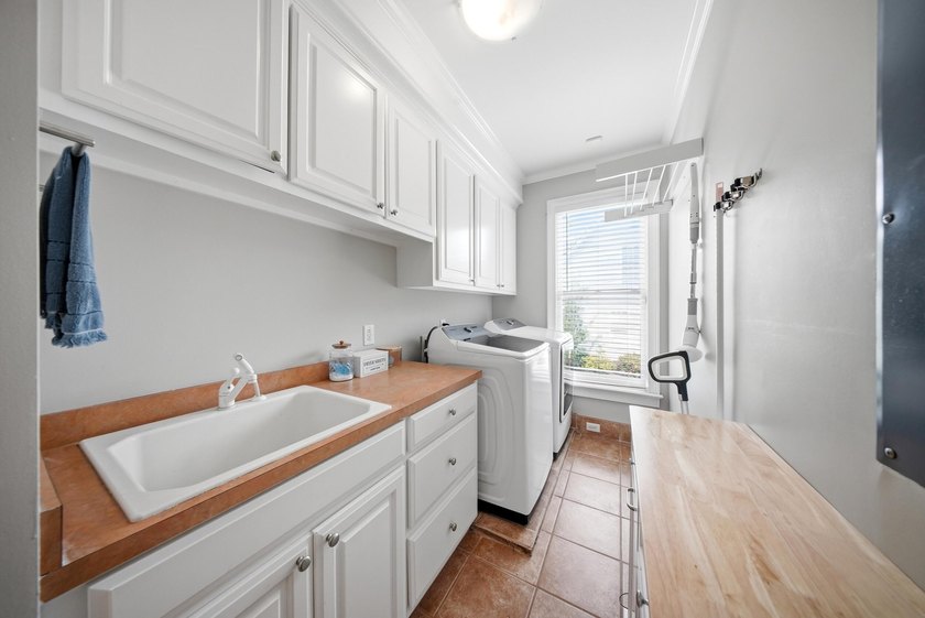 **Sellers to provide $7000 credit to cover new kitchen - photo 15