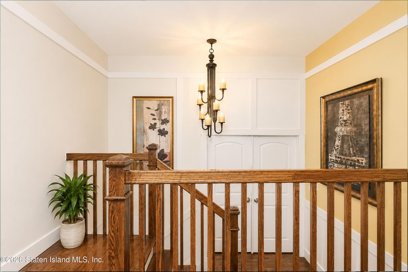 Welcome to 7 Bogota St - Beautiful legal 2 family detached - photo 21