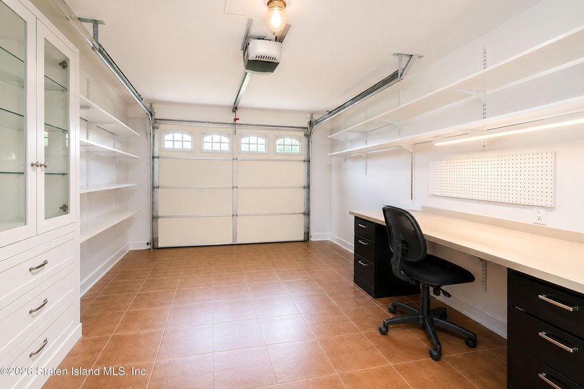 Welcome to 7 Bogota St - Beautiful legal 2 family detached - photo 24