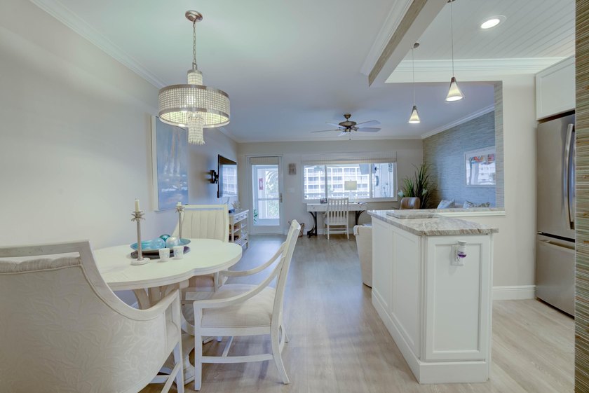 Enjoy spectacular intracoastal water views! This Beautifully - photo 25