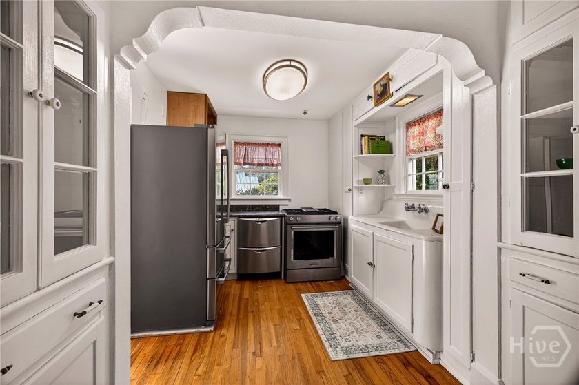 Rare west-facing waterfront coastal retreat offers the perfect - photo 26
