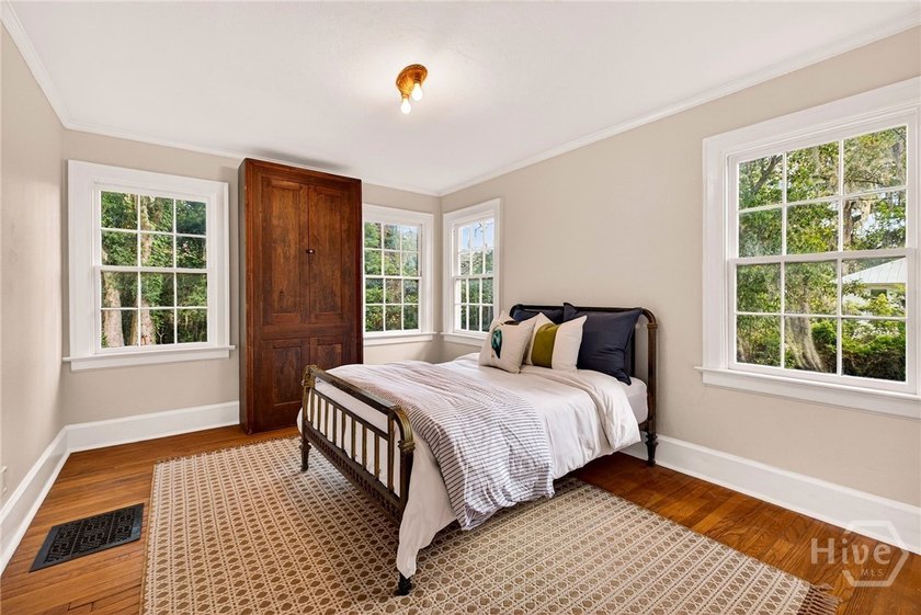 Rare west-facing waterfront coastal retreat offers the perfect - photo 33