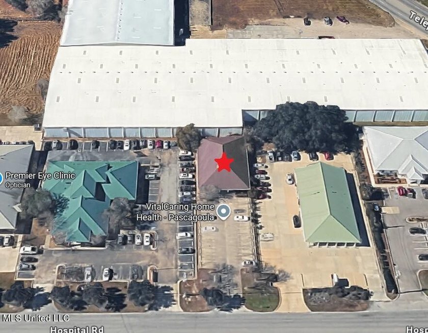 Exceptional Investment Opportunity: Premier Professional Office - photo 7