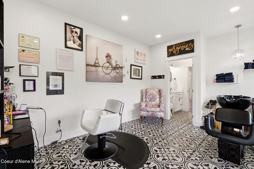 This property offers the kind of lifestyle that's hard to find - photo 18