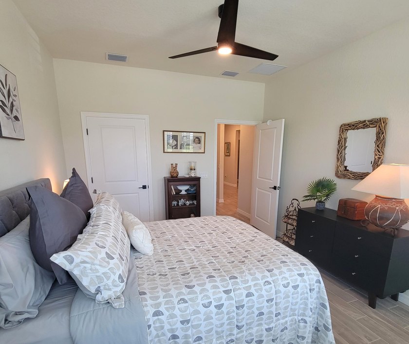 LOOK NO FURTHER THIS PRISTINE UPGRADED HOME SHOWS LIKE A MODEL - photo 16