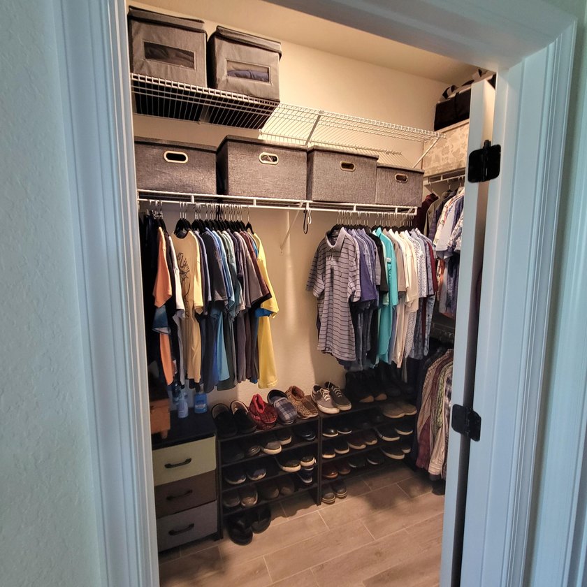 LOOK NO FURTHER THIS PRISTINE UPGRADED HOME SHOWS LIKE A MODEL - photo 26