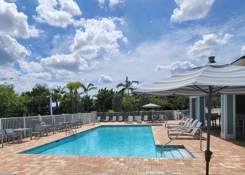 LOOK NO FURTHER THIS PRISTINE UPGRADED HOME SHOWS LIKE A MODEL - photo 41