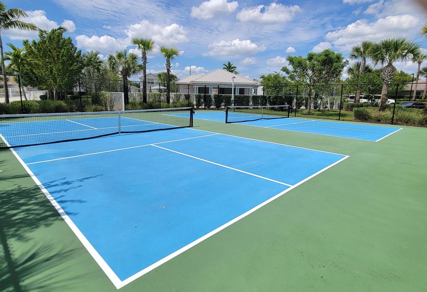 LOOK NO FURTHER THIS PRISTINE UPGRADED HOME SHOWS LIKE A MODEL - photo 42