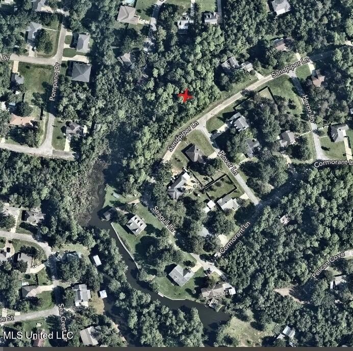 This lot (R97) and lot (R98) are 2 Residential adjacent lots - photo 5