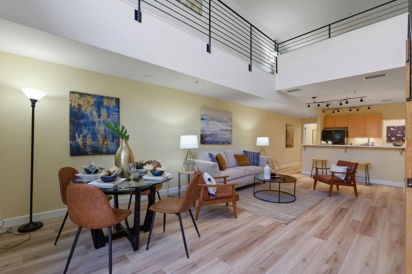 Rare loft-style condo just steps from the vibrant heart of - photo 4