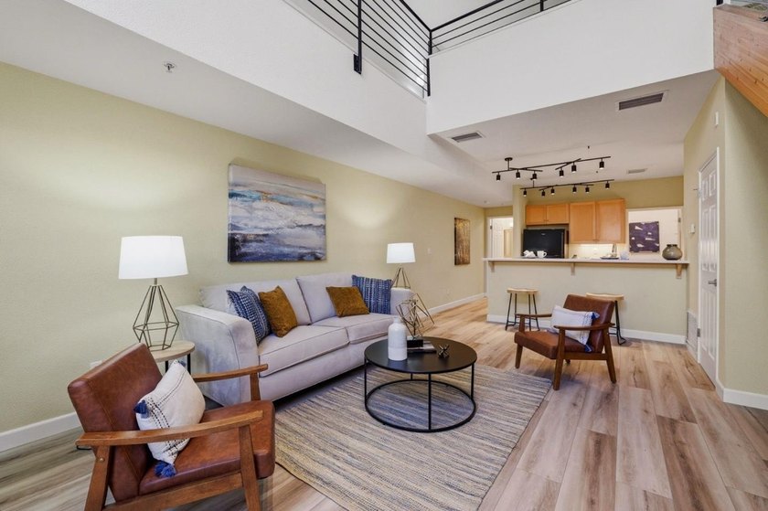 Rare loft-style condo just steps from the vibrant heart of - photo 5