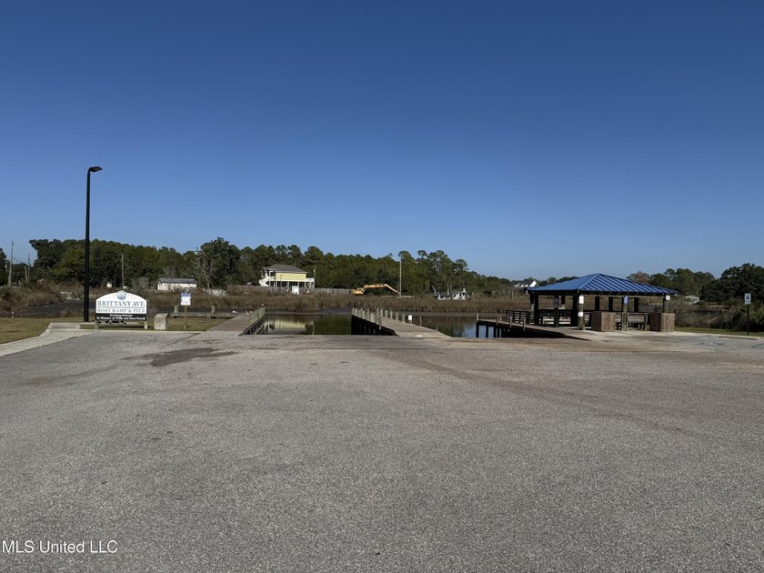 Rare find! Almost a half of acre lot in St Martin. .40 acre - photo 5