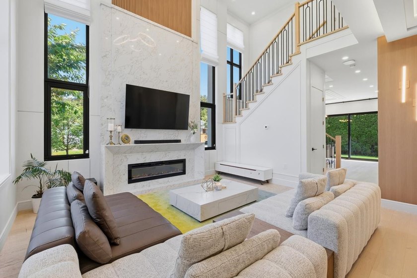 Custom built home to a higher standard in the ever popular OCEAN - photo 6