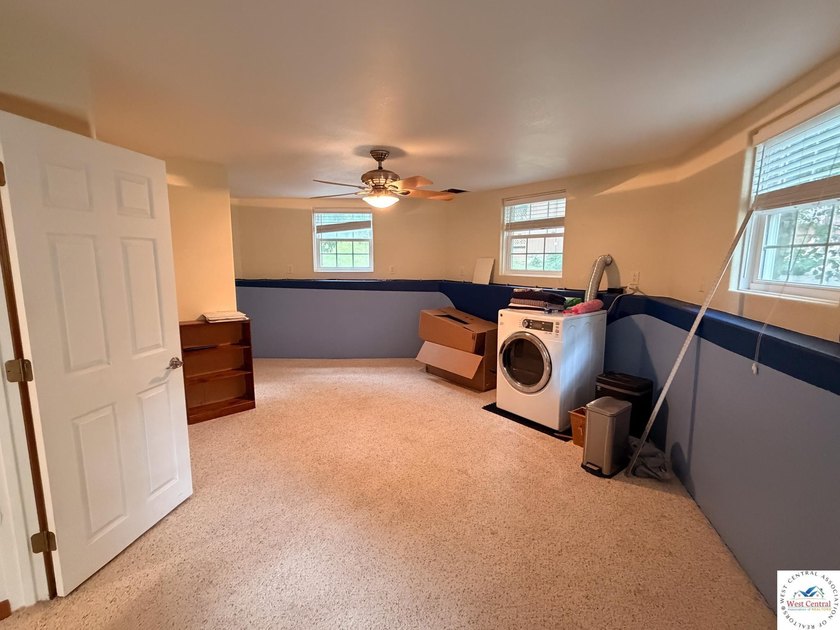 Fantastic 5-bedroom, 4.5-bath home with massive 24x54 garage on - photo 25