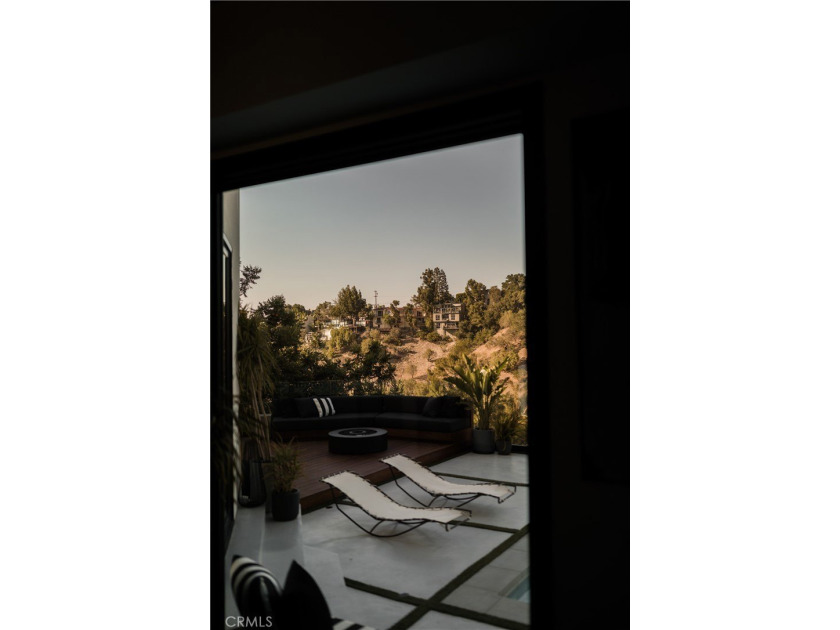 A one of a kind, warm and inviting custom Studio City hillside - photo 36