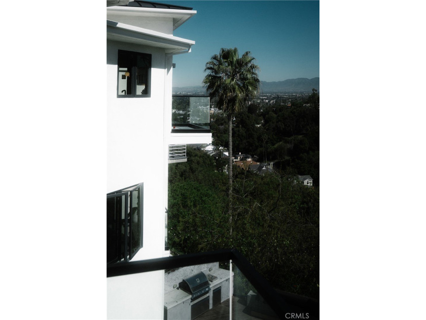 A one of a kind, warm and inviting custom Studio City hillside - photo 39