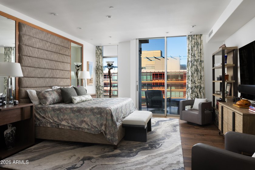 The crown jewel of the ultra luxurious Esplanade Place - photo 12
