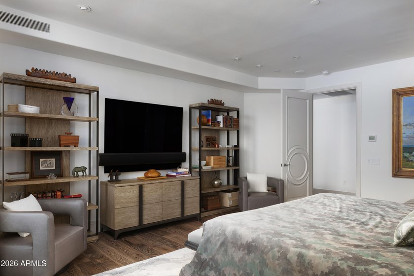The crown jewel of the ultra luxurious Esplanade Place - photo 13