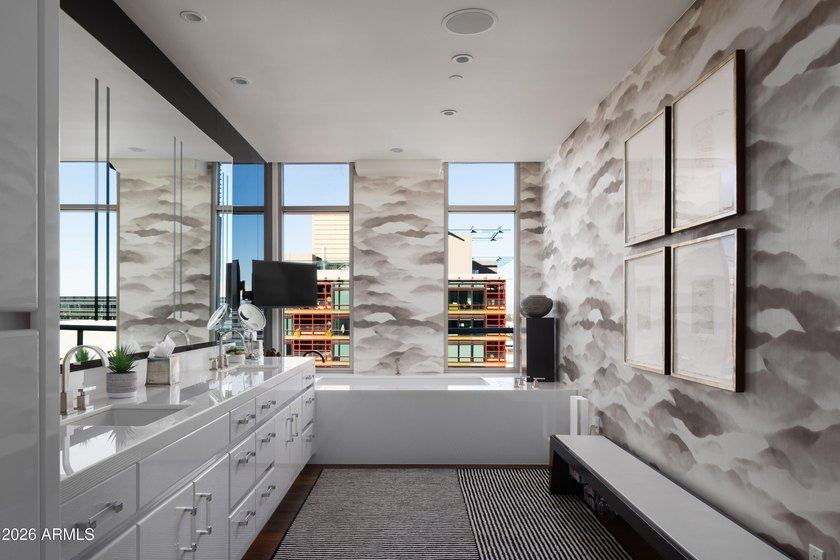The crown jewel of the ultra luxurious Esplanade Place - photo 14