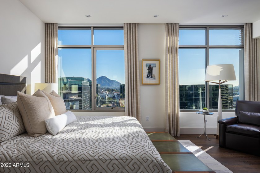 The crown jewel of the ultra luxurious Esplanade Place - photo 21