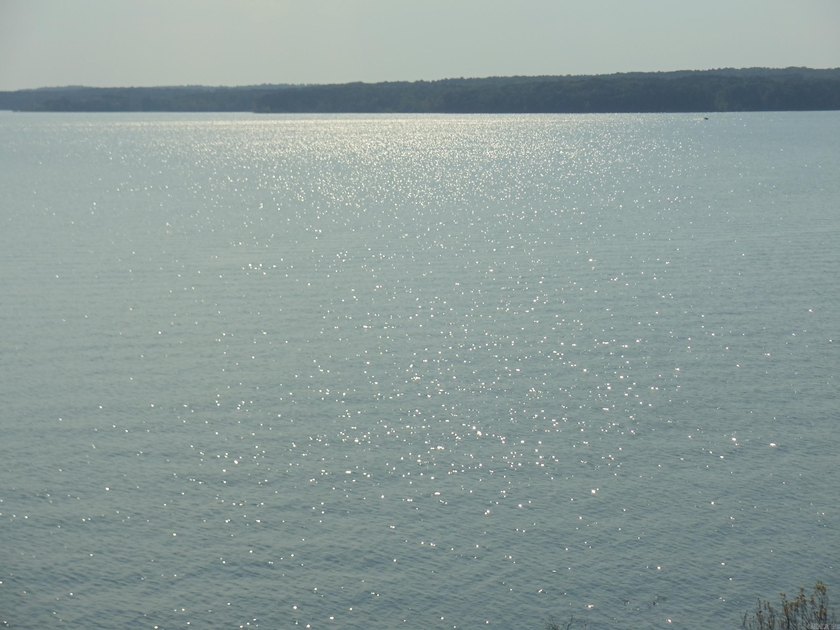 ABSOLUTELY BREATHTAKING BECAUSE ALL YOU SEE IS LAKE. NOTHING ON - photo 2