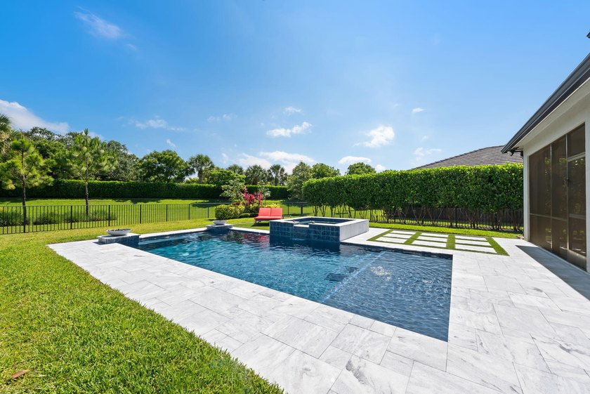 Discover this stunning 3BR/2.5BA pool home in the sought-after - photo 9