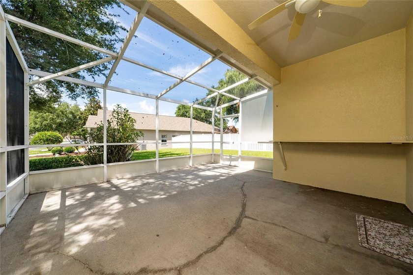 Virtually Staged. Immaculate Cute and Cozy house in Northshore - photo 41