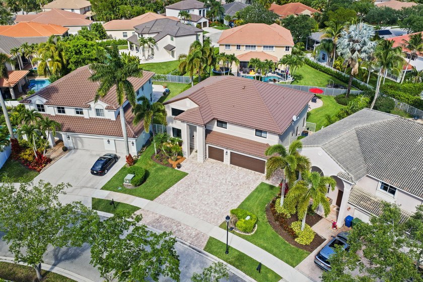 A completely &amp; tastefully upgraded home on a culdesac does exist - photo 3
