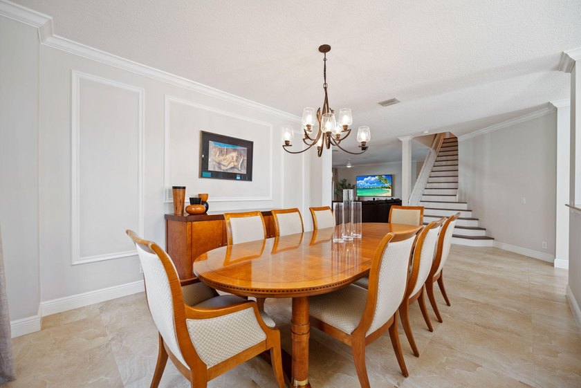 A completely &amp; tastefully upgraded home on a culdesac does exist - photo 10