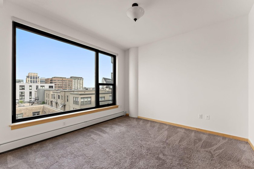 Enjoy modern city living in this beautiful 2-bedroom, 2-bath - photo 15