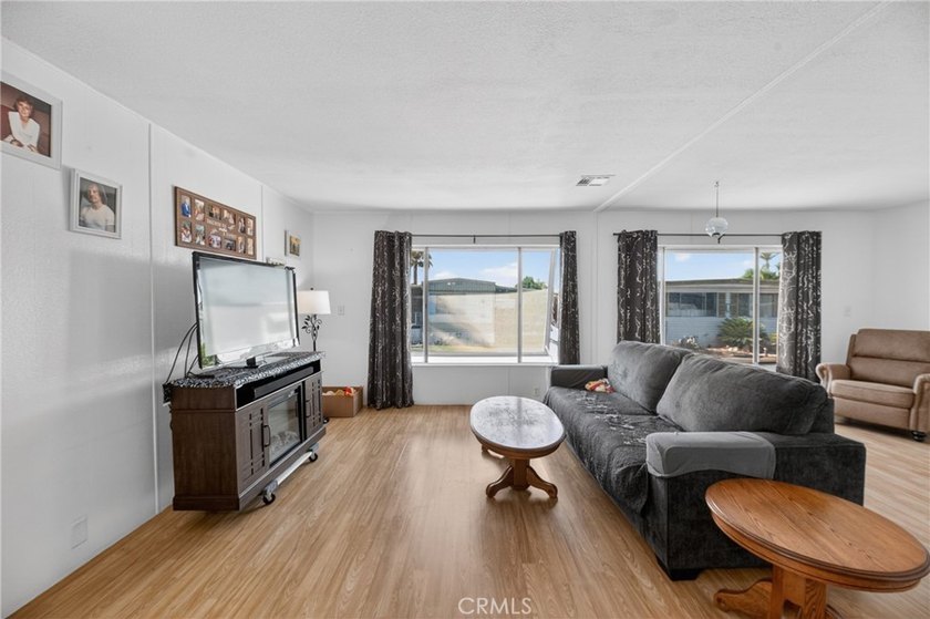 Make this beautiful house your new home in a premier 55+ - photo 8
