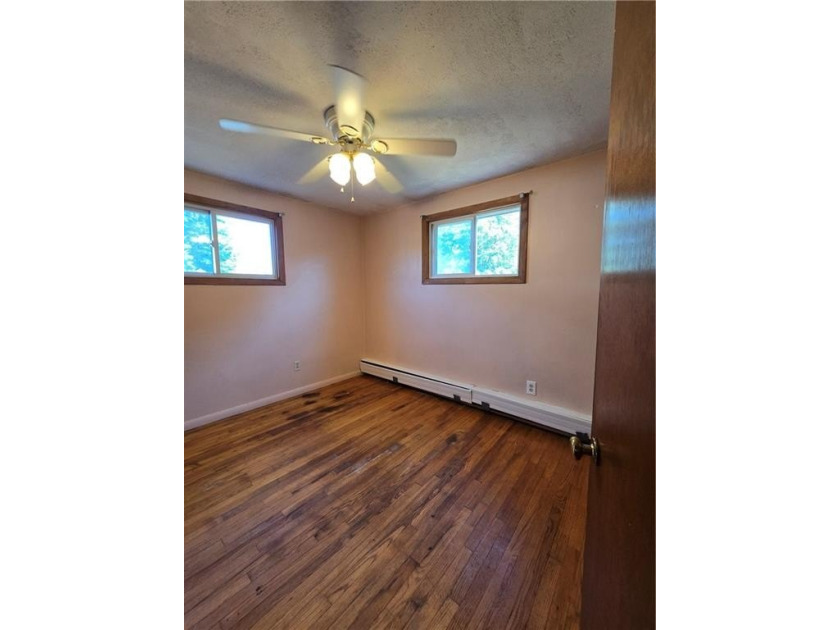 DON'T MISS THIS AFFORDABLE 3-BEDROOM RANCH! Offering Convenient - photo 16