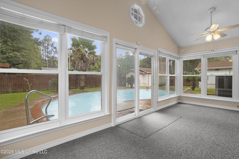 Great Home with Incredible Potential! This 3-bedroom, 2-bath - photo 25