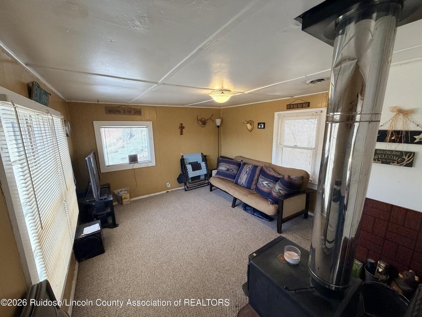 COZY CABIN WITH GREAT VIEWS! Escape to your own retreat. This - photo 9