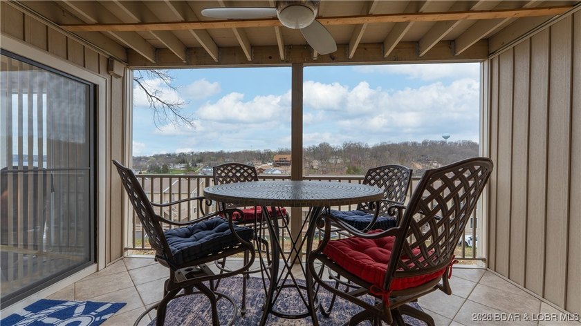 Show-stopping 2BR/2BA condo at the 17MM in Osage Beach! - photo 16
