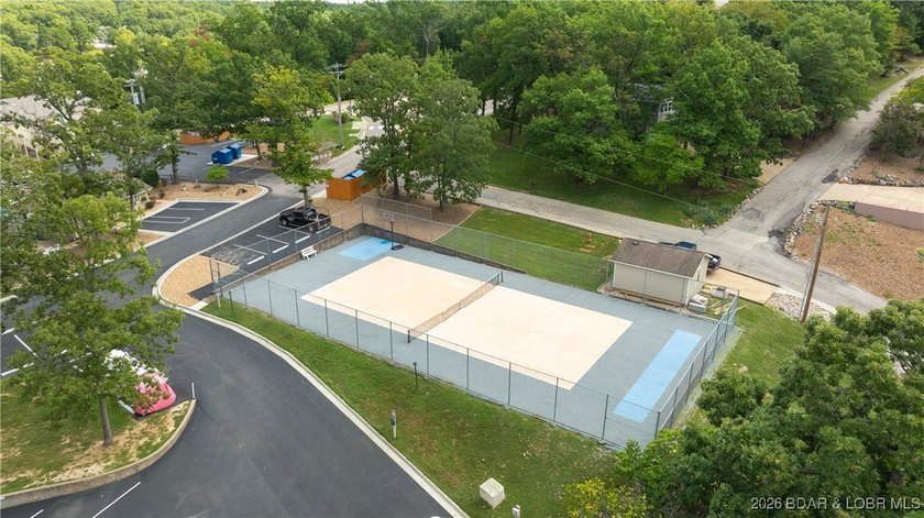 Show-stopping 2BR/2BA condo at the 17MM in Osage Beach! - photo 26
