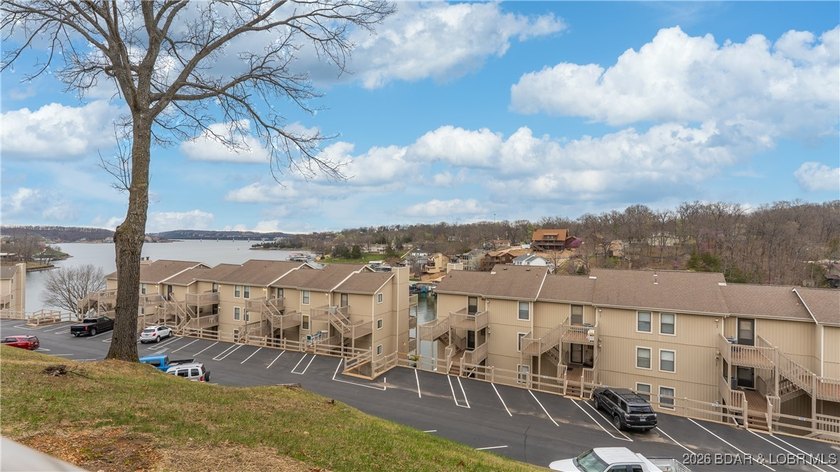 Show-stopping 2BR/2BA condo at the 17MM in Osage Beach! - photo 27