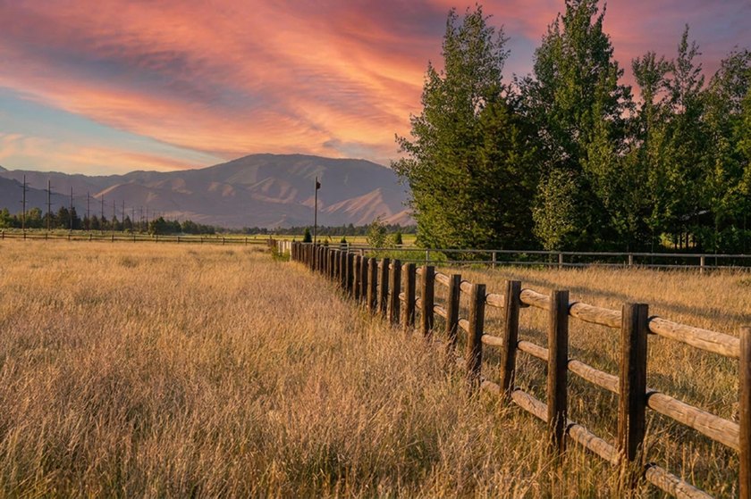 Build your dream home on this exceptional 1.0-acre lot in - photo 3