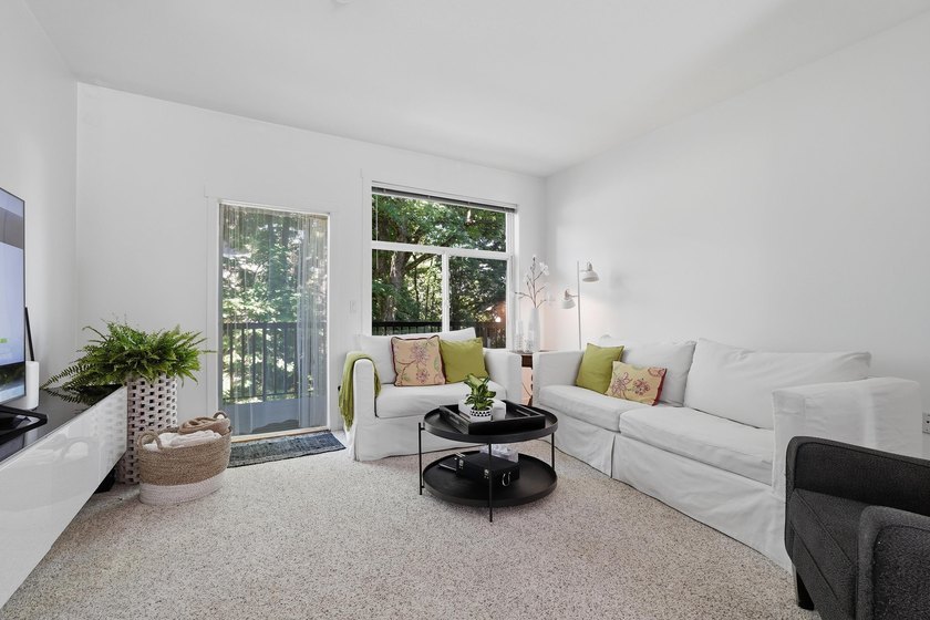 Welcome to Nature's Walk by Mosaic Homes in desirable Sullivan - photo 8